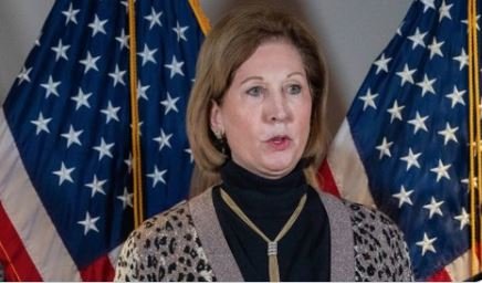  Sidney Powell Spotted at White House Again as Trump Huddles with GOP Lawmakers Preparing to Fight Back Against Dem Voter Fraud